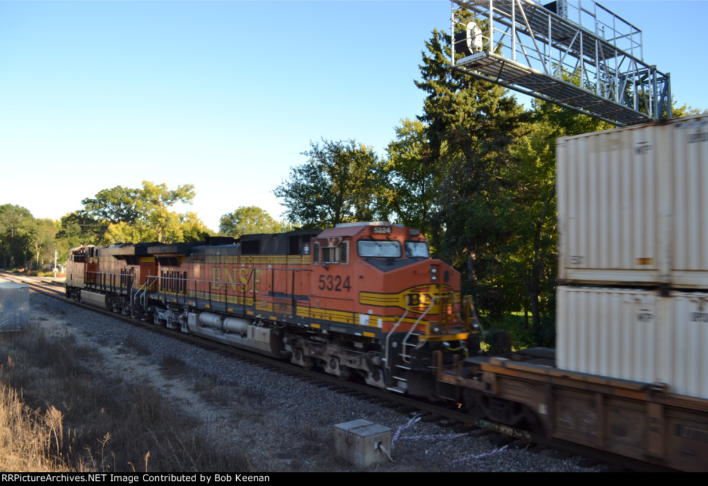 BNSF 5324